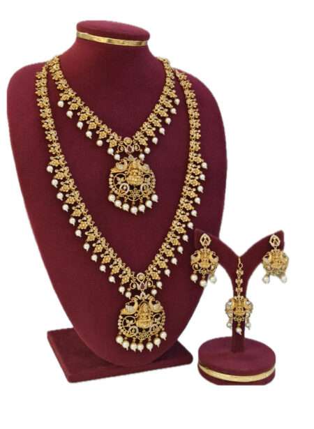 Traditional Gold Kundan Pearl Necklace Set